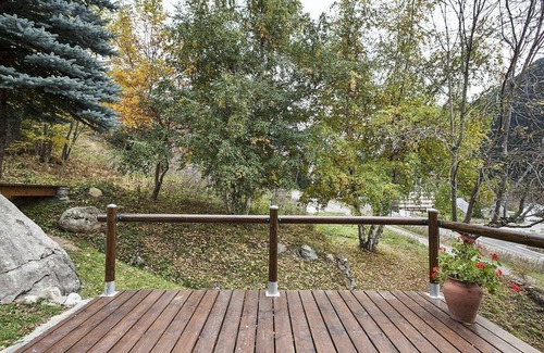 Baqueira House | Luderna - Casa con terraza Cuylas