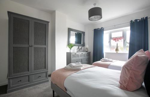 Melton Mowbray House | Ludlow Drive a 3 bed Contractor family Town house in melton Mowbray
