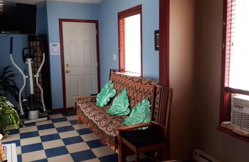 Okanagan-Similkameen Apartment | Luisa's Guest Suite, a little penthouse & deck on a 1921 building. Pet friendly.