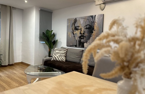 Huelva Apartment | Lujo a tu Alcance con spa y Garaje Pleno Centro