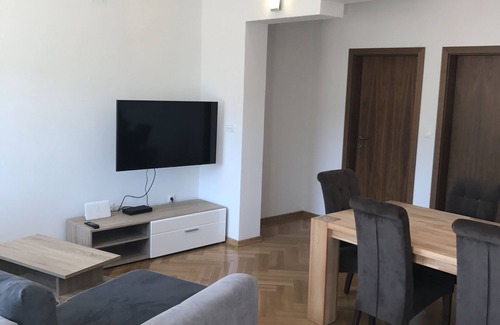Kamen Apartment | Luka Big Apartment With Private Balcony And Parking Sea Views 7 min walk to beac
