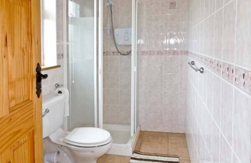 Kincasslagh Cottage | LULLY MORE COTTAGE, pet friendly in Cruit Island, County Donegal