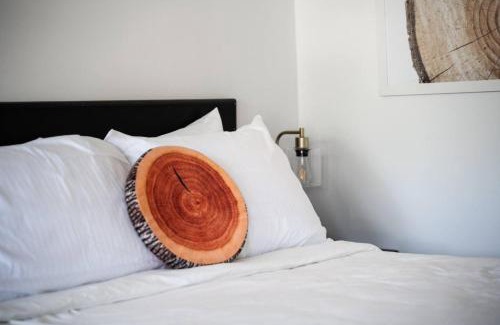 Balsam Lake Apartment | LumberJill Lodge Room 2