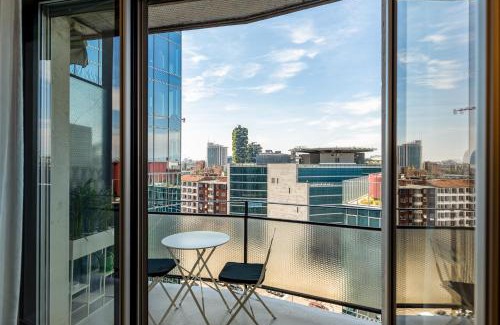 Centro Direzionale Apartment | Lumen Milano - Skyline View Attic