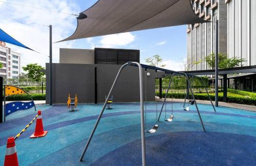 Tropicana Apartment | Lumi Tropicana Ps4 Balcony GolfView Modern 8pax