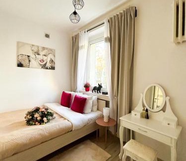 Lodz Apartment | Lumina cozy apartment in Lodz