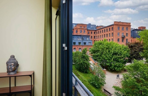 Lodz Apartment | Lumina loft studio near Księży Młyn
