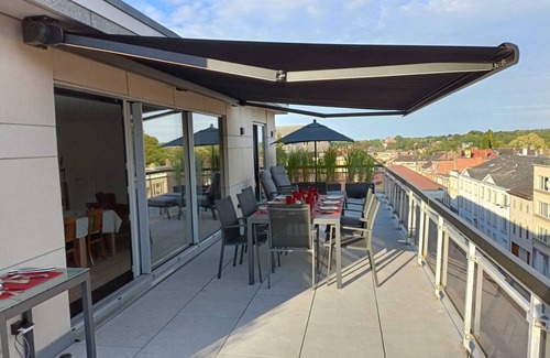 Sint-Pieters-Woluwe Apartment | Luminous Penthouse in the elegant district of Brussels, very design 70 m2 terrace