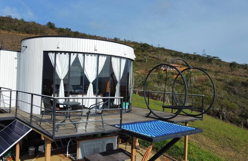 Barichara Cabin | LUMIPOD XTRAVAGANT Private Jacuzzi, Malla Catamaran