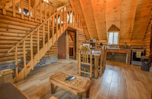 Santiago Cabin | Luna Cabin/ideal for family adventures
