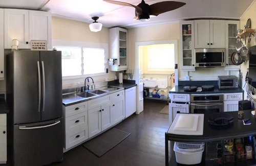 Paia House | Luna House in the Heart of Paia, Maui