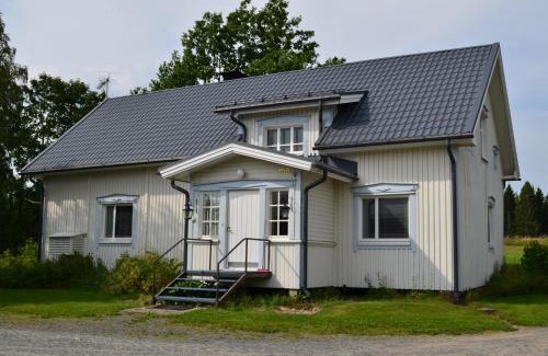 Alajarvi Villa | Luntinmäen omakotitalo