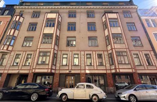 Helsinki City Centre Apartment | Luotsi 1911 Suite
