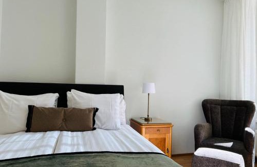 Helsinki City Centre Apartment | Luotsi 1911 Suite