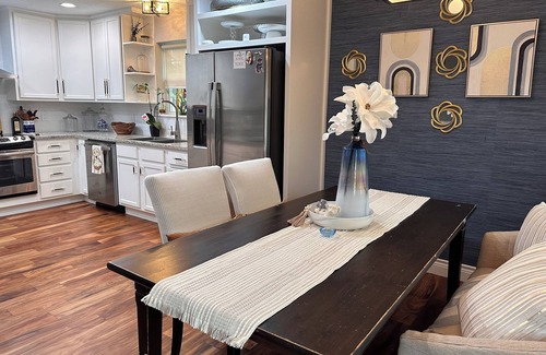 Killeen House | Lush Killeen Getaway! Close to shopping and entertainment.