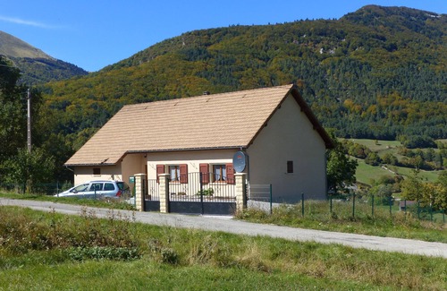 Lus-la-Croix-Haute House | "Luslecheylard" Modern 4 Bedroom Detached House with Stunning Views