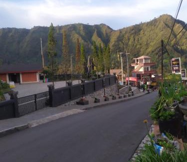 Ngadisari House | Lusman Homestay Bromo
