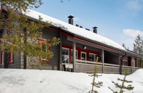 Lampivaara House | Lustola B by Interhome