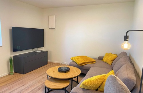 Tossens Apartment | Lütte Koje - Small, fine, close to the coast. Balcony. Quiet. Close to the beach.