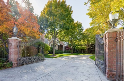 Orchard South House | LUX#1Mansion POOL Jacuzi Sauna Escape Rm EV View1.7ac Reunions Retreats & more!