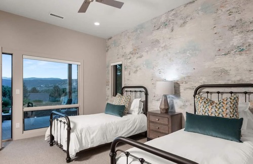 Aspen Glen Villa | Lux 5br, 5 1/2 Bth, Golf & Skiing home near Aspen