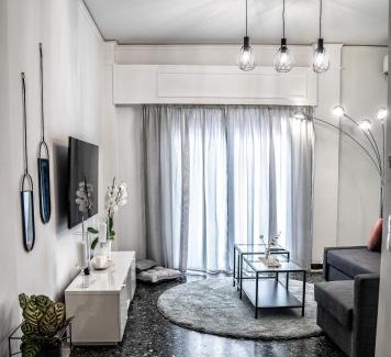 Petralona Apartment | Lux apartment near Acropolis! in the Heart of Athens