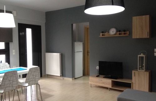 Nea Michaniona Apartment | LUX coastal groundfloor apt 30 mins from the center of Thessaloniki