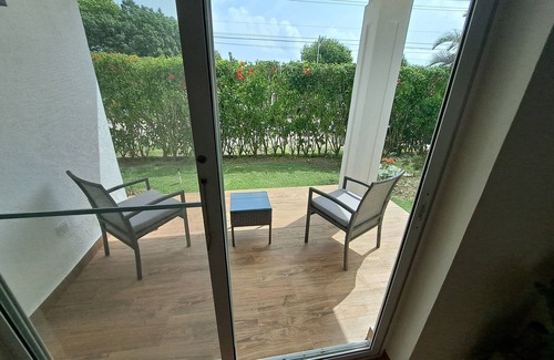 Bavaro Condo | Lux Condo in White Sands Golf Club close to everyt. 2 Balcon 1st Foor big garden