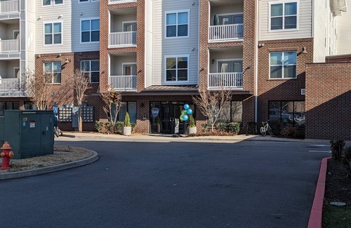 South Nashville Apartment | Lux, Cozy1Br Near Downtown + Free Parking + Wifi+ Pool