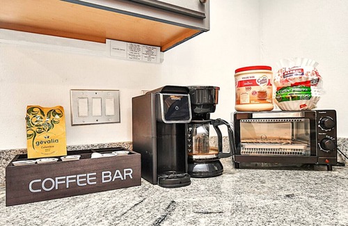Barker Apartment | Lux Home w/Heated Pool & Spa: 30 Min to Downtown