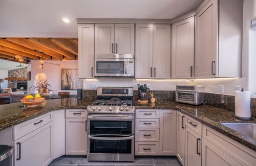 Prescott Cabin | *Lux*Home with Guest House*5min from Downtown*
