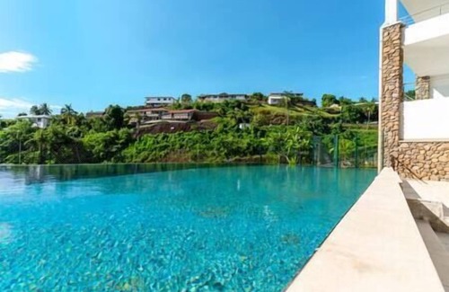 Punaauia Apartment | Lux Mare with Concierge