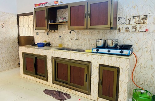 Abomey-Calavi Apartment | Lux Personel Bed & Breakfast, secured 16 Min from airport