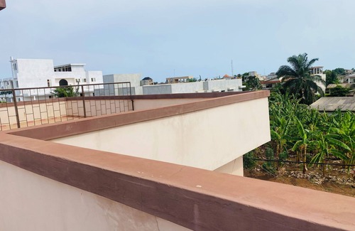 Abomey-Calavi Apartment | Lux Personel Bed & Breakfast, secured 16 Min from airport