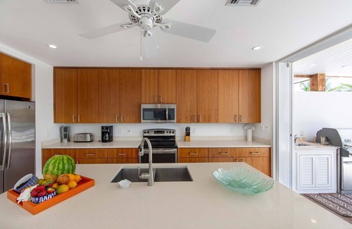 Providenciales Villa | Lux Solaris: Villa w/Pool & Golf Cart by the Beach