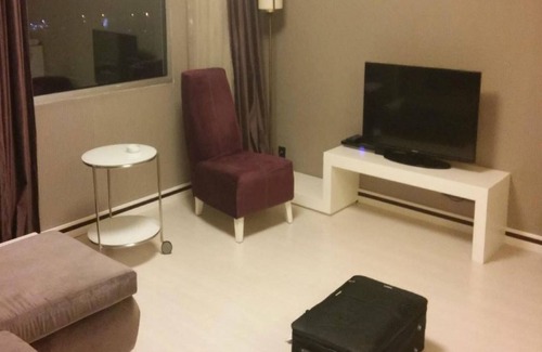 Kucukbakkalkoy Apartment | lux studios , walking distance metro station