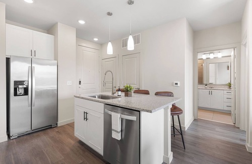 Windsor Park Apartment | Luxe 1bd Apt, 24hr Gym &Pool