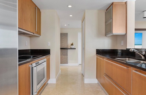 City Center Apartment | Luxe 2/2 Direct Ocean with Skyline Views at the Setai