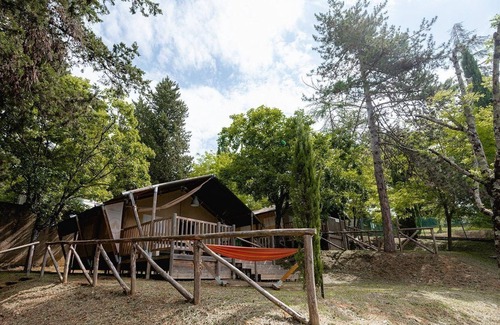Siena Ski Chalet | Luxe 5 Pers. Villatent at Camping Colleverde in Tuscany near at Siena