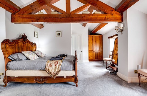 Macclesfield Other | Luxe 5BR Farm I Hot Tub+games Room I National Park
