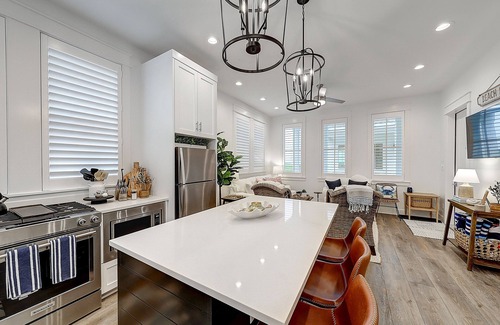 Port Aransas Cabin | Luxe Barefoot Bungalow in Palmilla, steps to the beach with golf course views