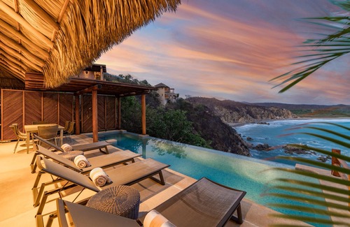 Santa Maria Huatulco Villa | Luxe Beach Villa in 5-start Oceanfront Community