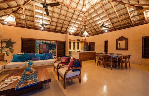 Santa Maria Huatulco Villa | Luxe Beach Villa in Exclusive Oceanfront Community