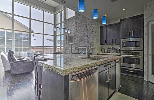 Brian Head Condo | Luxe Brian Head Escape w/Hot Tub & Mtn Views