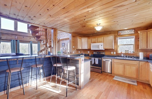 Briar Crest Woods Cabin | Luxe Cabin: Pvt Lake, Hot Tub, Fire Pit, BBQ