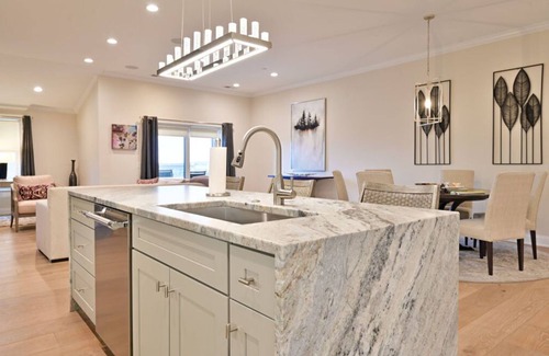Wyoming Apartment | Luxe & Comfort 3BR Suite in Picturesque Woodlands