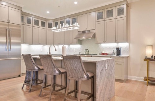 Wyoming Apartment | Luxe & Comfort 3BR Suite in Picturesque Woodlands