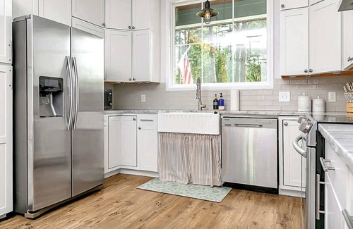 Ruston House | Luxe, Comfortable, Clean & NEW