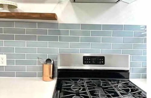 Old Town Apartment | Luxe Cozy Home near LAX, Beaches, SoFi
