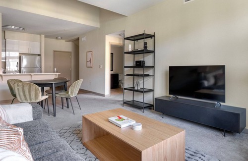 Dublin Apartment | Luxe Dublin 3BR w/Pool & Spa, nr BART & Groceries, by Blueground